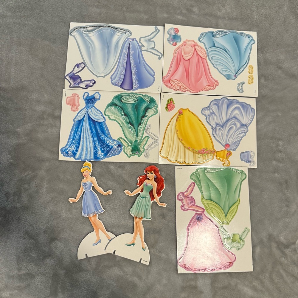 Disney Princess Vinyl Dress-Up Dolls Cinderella Ariel + Outfits Reusable Set